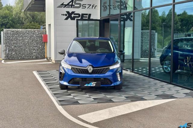 Renault Clio image 2