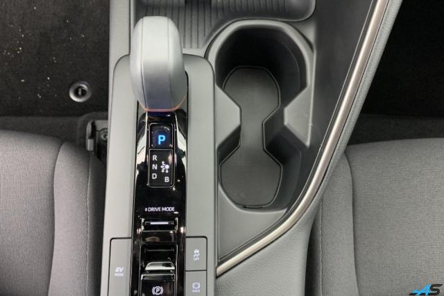 Toyota C-Hr image 4