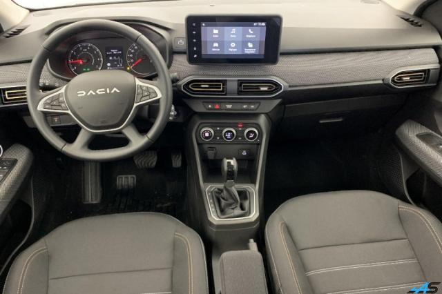 Dacia Sandero image 2