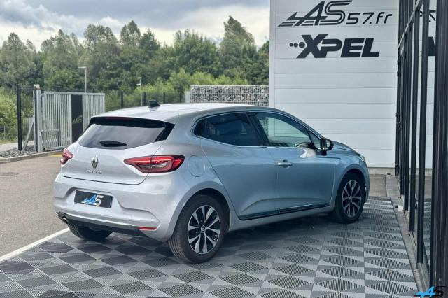 Renault Clio image 9