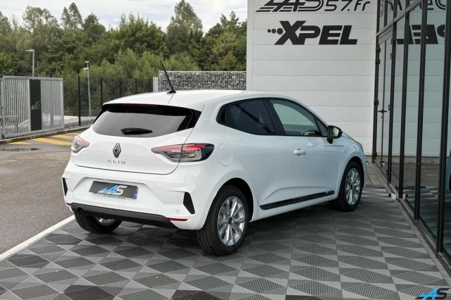 Renault Clio image 8