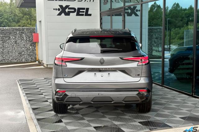 Renault Austral image 9