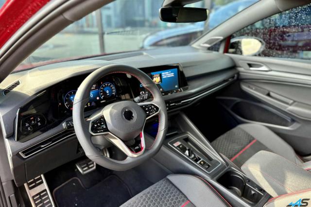 Volkswagen Golf image 6