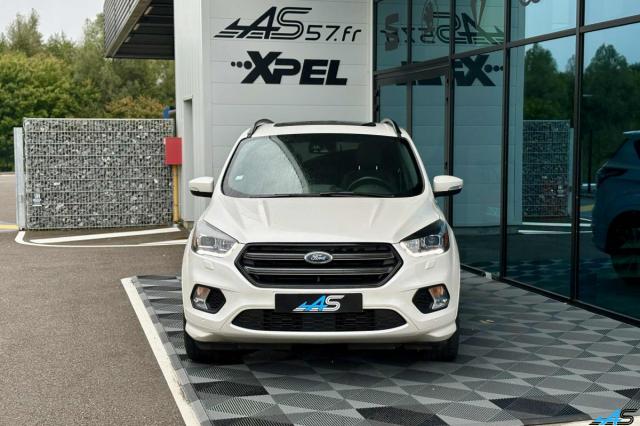 Ford Kuga image 4