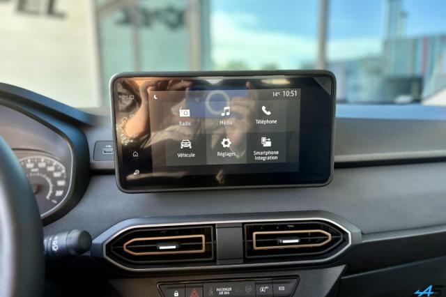 Dacia Sandero image 1