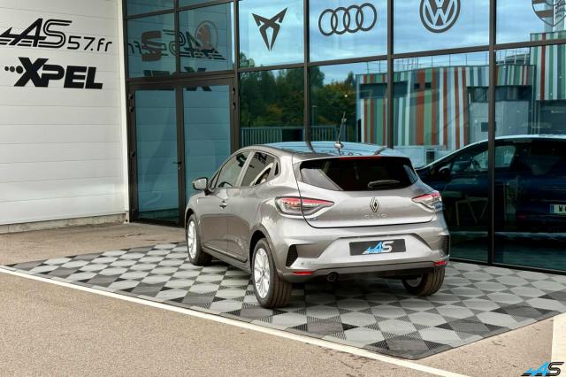 Renault Clio image 7