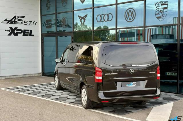Mercedes Benz Vito image 2