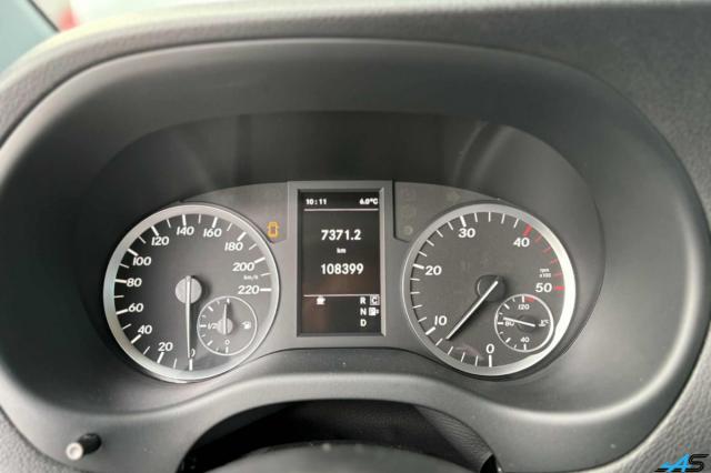 Mercedes Benz Vito image 5