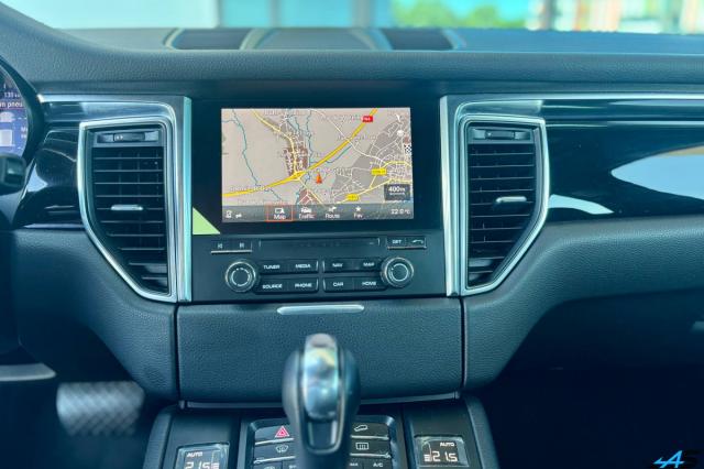 Porsche Macan image 5