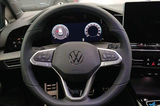 Volkswagen Golf image 4