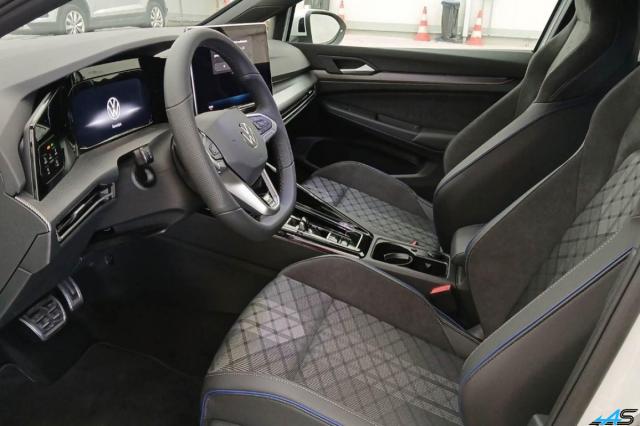 Volkswagen Golf image 9