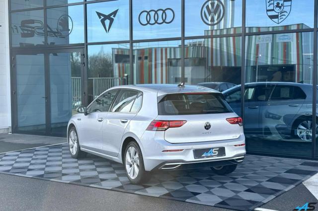 Volkswagen Golf image 4