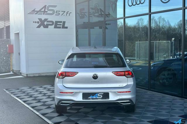 Volkswagen Golf image 9