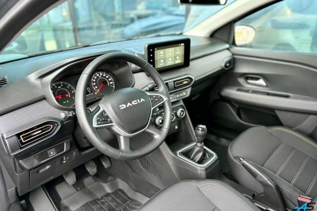 Dacia Sandero image 9