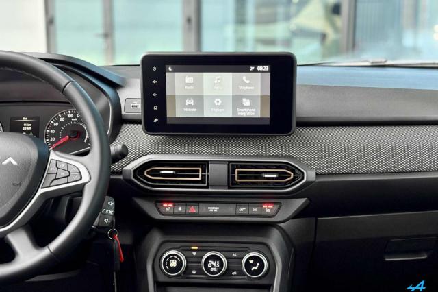 Dacia Sandero image 7