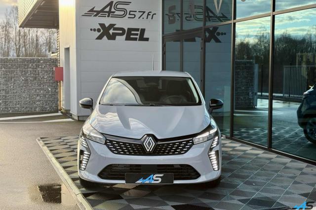 Renault Clio image 2