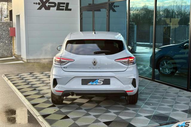 Renault Clio image 9