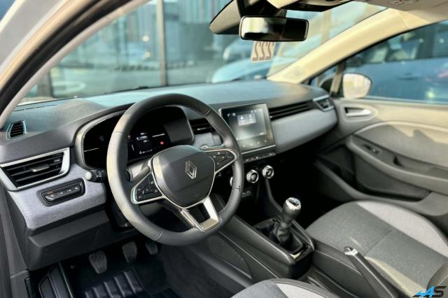 Renault Clio image 8