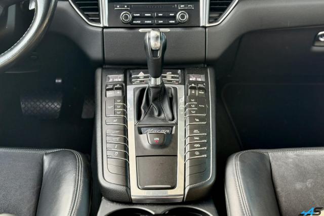 Porsche Macan image 9