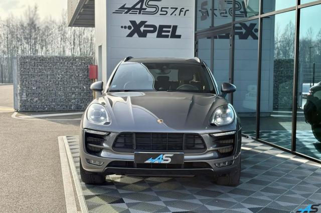 Porsche Macan image 2