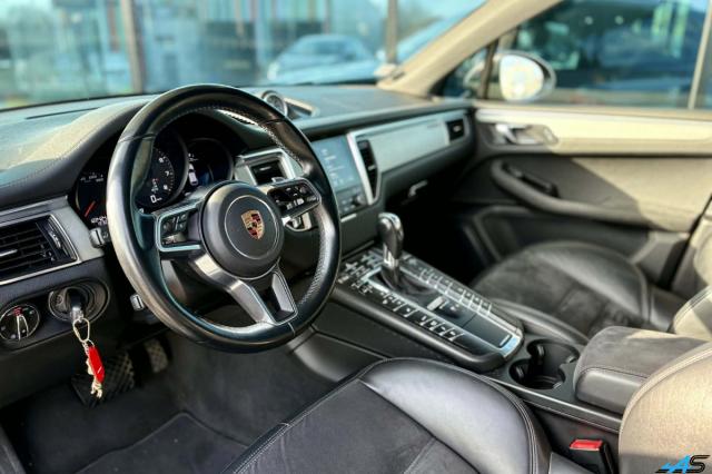 Porsche Macan image 8
