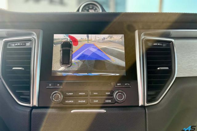 Porsche Macan image 5