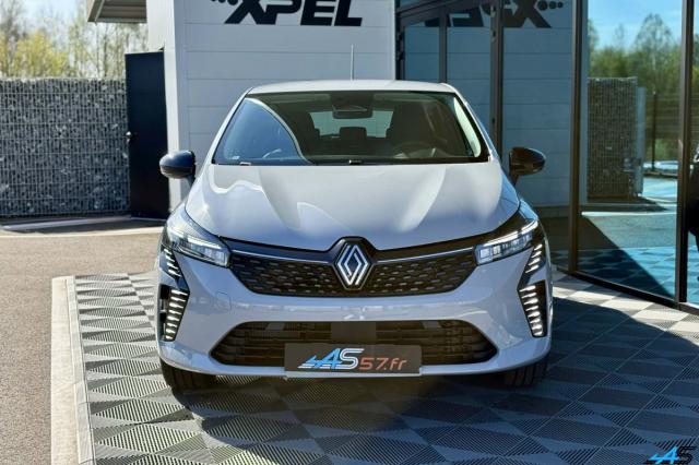 Renault Clio image 2