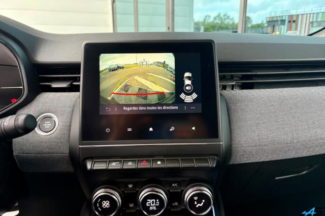 Renault Clio image 1