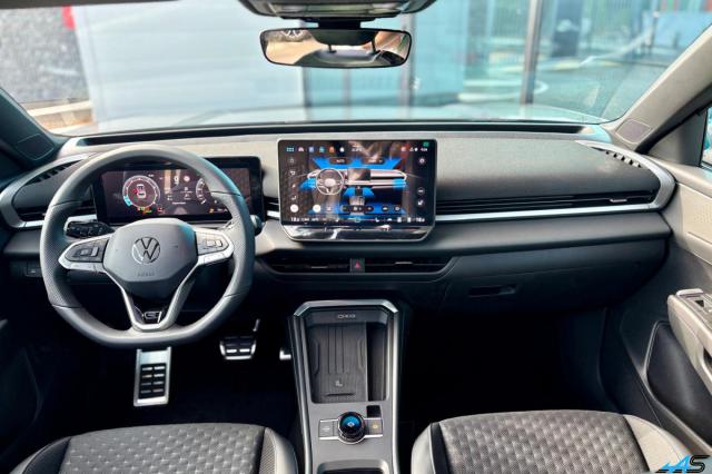 Volkswagen T-Roc image 5