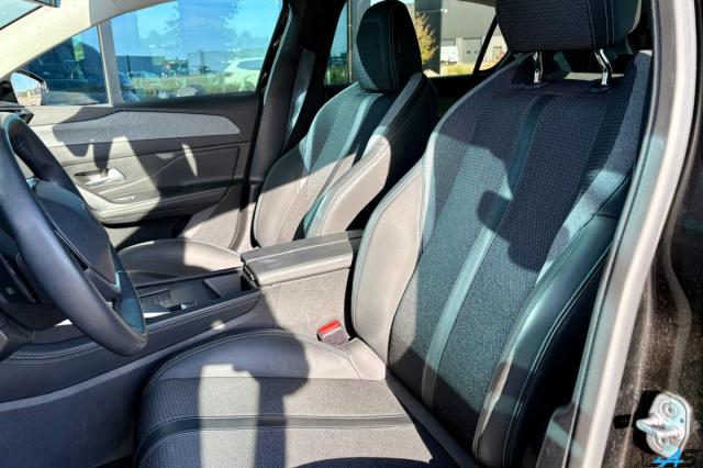 Peugeot 308 image 9