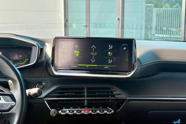 Peugeot 2008 image 9