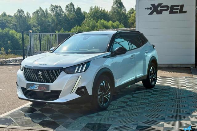Peugeot 2008 image 1