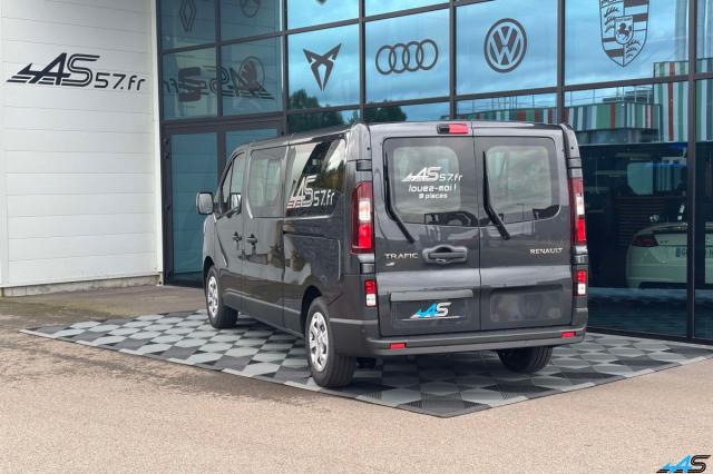 Renault Trafic image 2