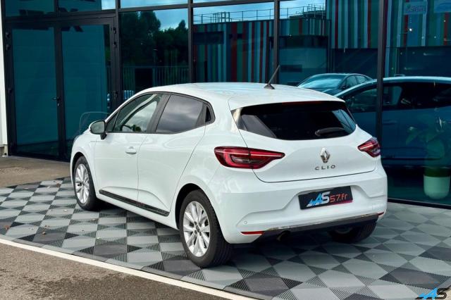 Renault Clio image 8