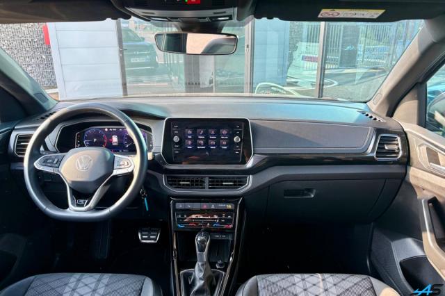 Volkswagen T-Cross image 3