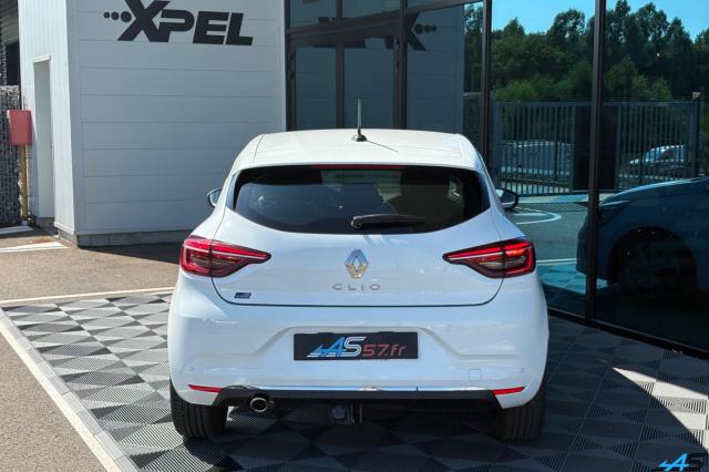 Renault Clio image 9