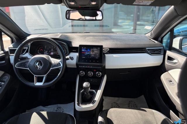 Renault Clio image 8