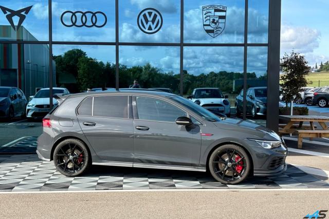 Volkswagen Golf image 9