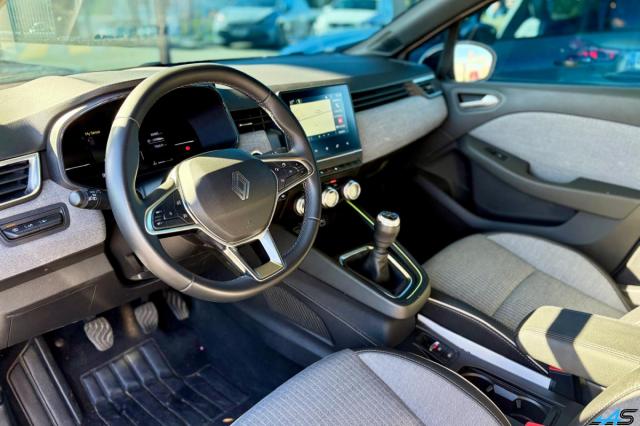 Renault Clio image 6