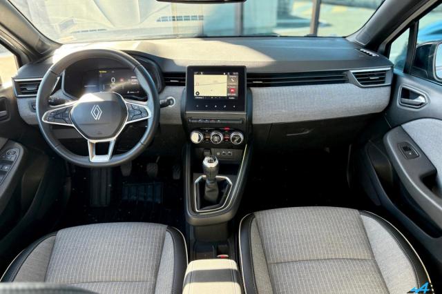 Renault Clio image 2