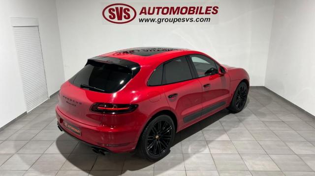 Porsche Macan image 1