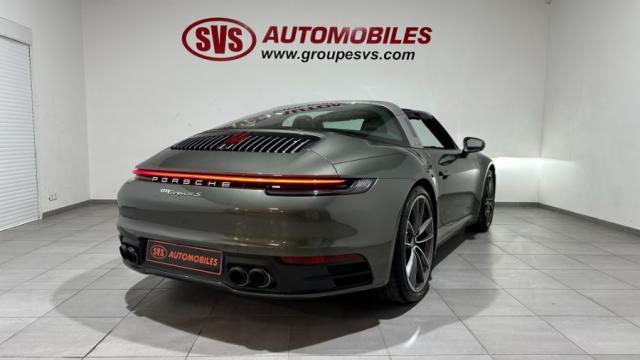 Porsche 911 image 9
