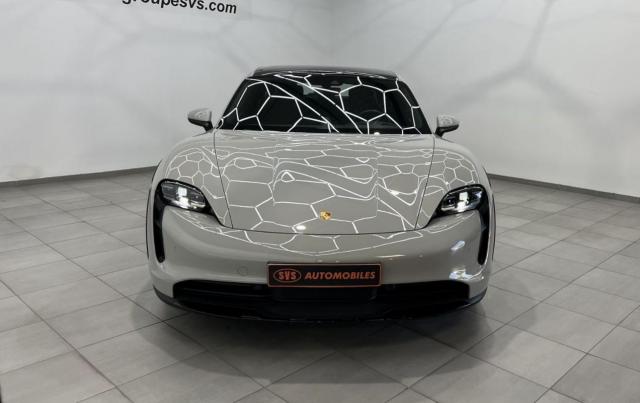 Porsche Taycan image 9