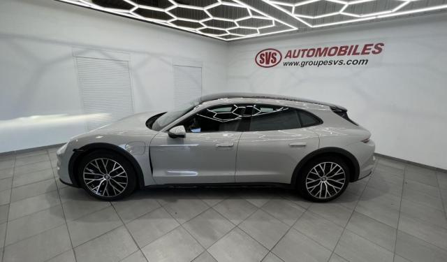 Porsche Taycan image 8