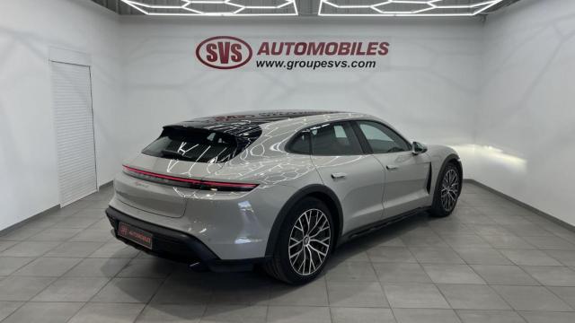 Porsche Taycan image 2
