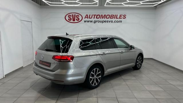 Volkswagen Passat Sw image 2