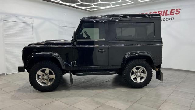 Land Rover Defender 90 image 5