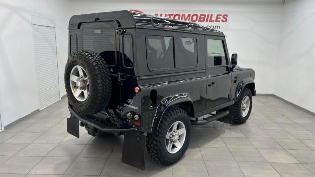 Land Rover Defender 90 image 1