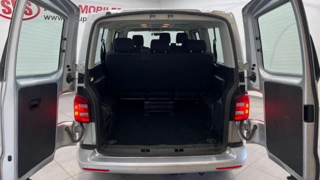 Volkswagen Caravelle image 6