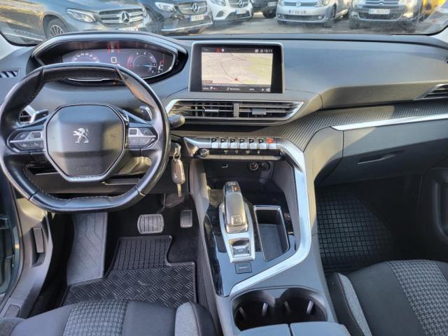 Peugeot 5008 image 1